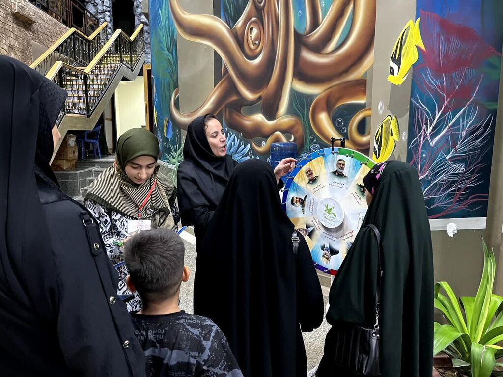 گرامیداشت یاد شهدای مقاومت و خدمت در سومین گرد همایی کودکان عاشورایی هرمزگان