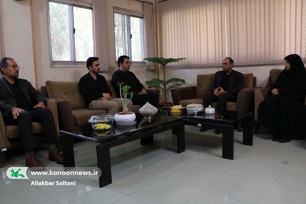 دیدار مدیرکل کانون و دفتر بازرسی استانداری با محور عدالت فرهنگی