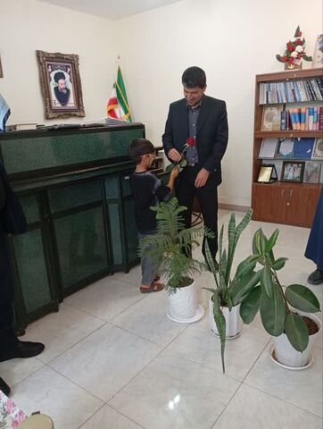 دیدار مسئول مرکز حاجی آباد با مسئولان دادگستری این شهرستان