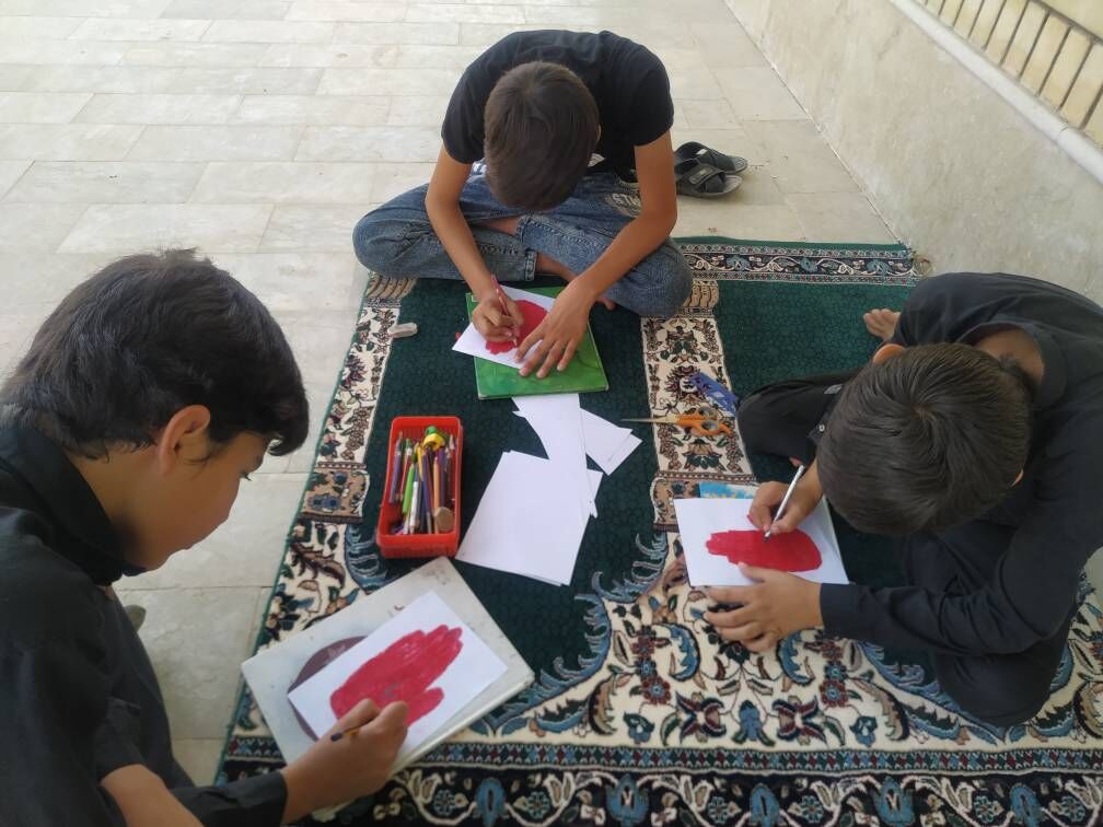 ویژهبرنامههای «گردهمایی کودکان عاشورایی» همراه با دستسازههای حسینی