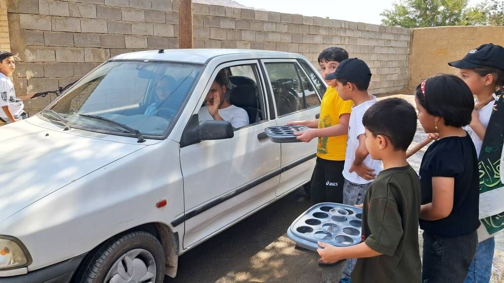 ویژهبرنامههای «گردهمایی کودکان عاشورایی» همراه با دستسازههای حسینی