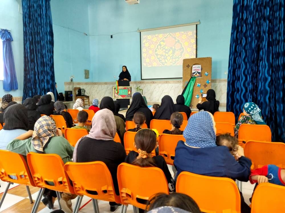 ویژهبرنامههای «گردهمایی کودکان عاشورایی» همراه با دستسازههای حسینی