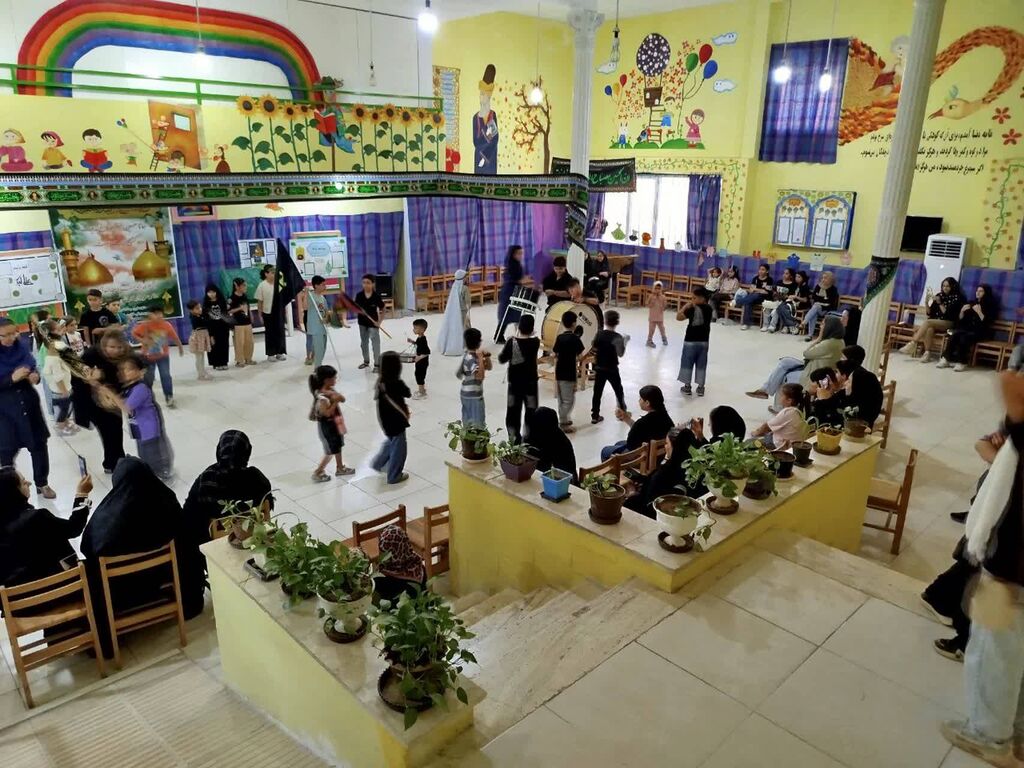 ویژهبرنامههای «گردهمایی کودکان عاشورایی» همراه با دستسازههای حسینی