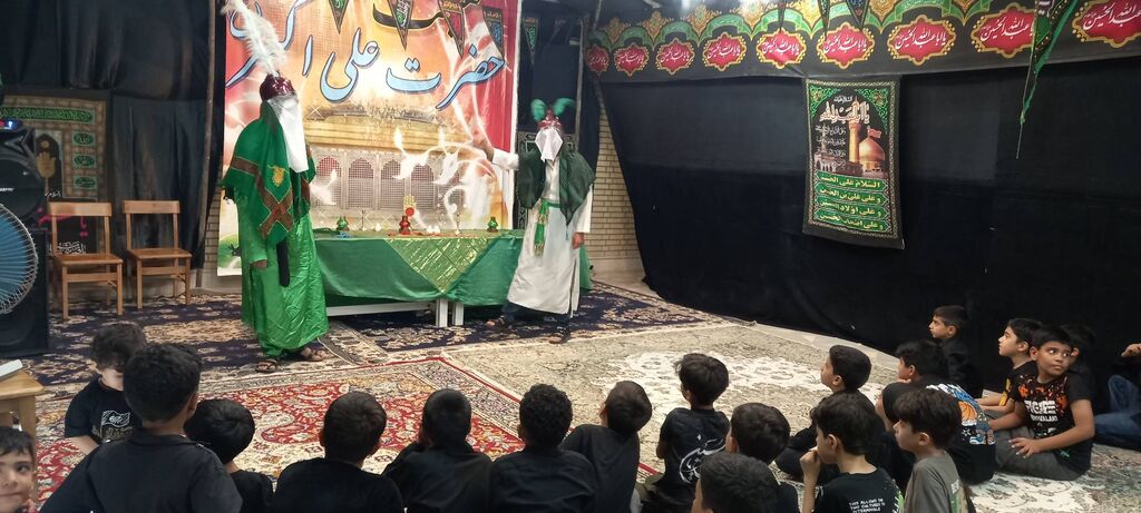 ویژهبرنامههای «گردهمایی کودکان عاشورایی» همراه با دستسازههای حسینی