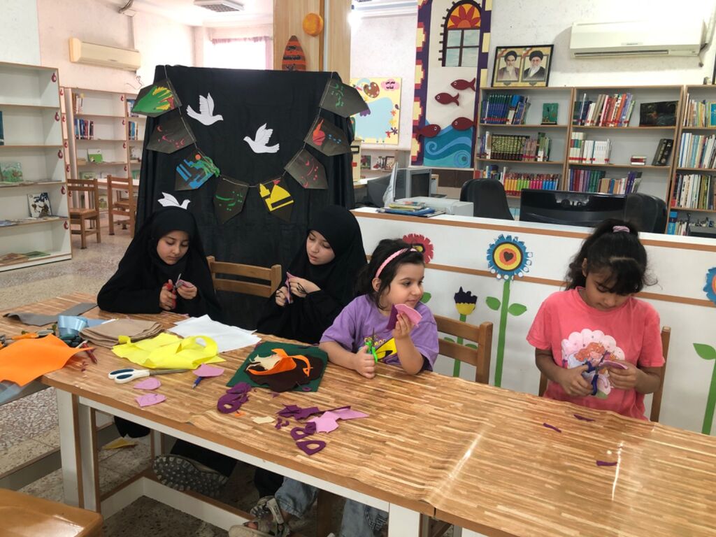 ویژهبرنامههای «گردهمایی کودکان عاشورایی» همراه با دستسازههای حسینی