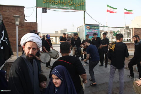 اجرای پایانی سوگواره هنری «عاشورا به روایت نسل نو»