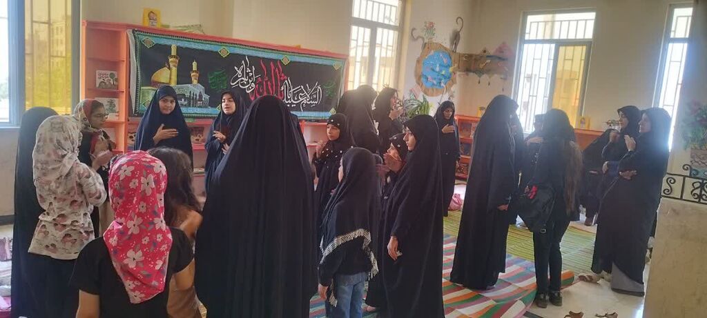 همراهی اعضا و خانواده‌ها با برنامه‌های عاشورایی مرکز شماره ۱۲ کانون کرمانشاه