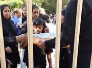 «نذر آب» در مرکز شماره ۱ اسلام‌آباد غرب به‌مناسبت عاشورای حسینی