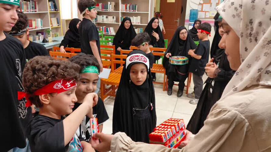 گردهمایی کودکان عاشورایی در مرکز ۳۱ تهران