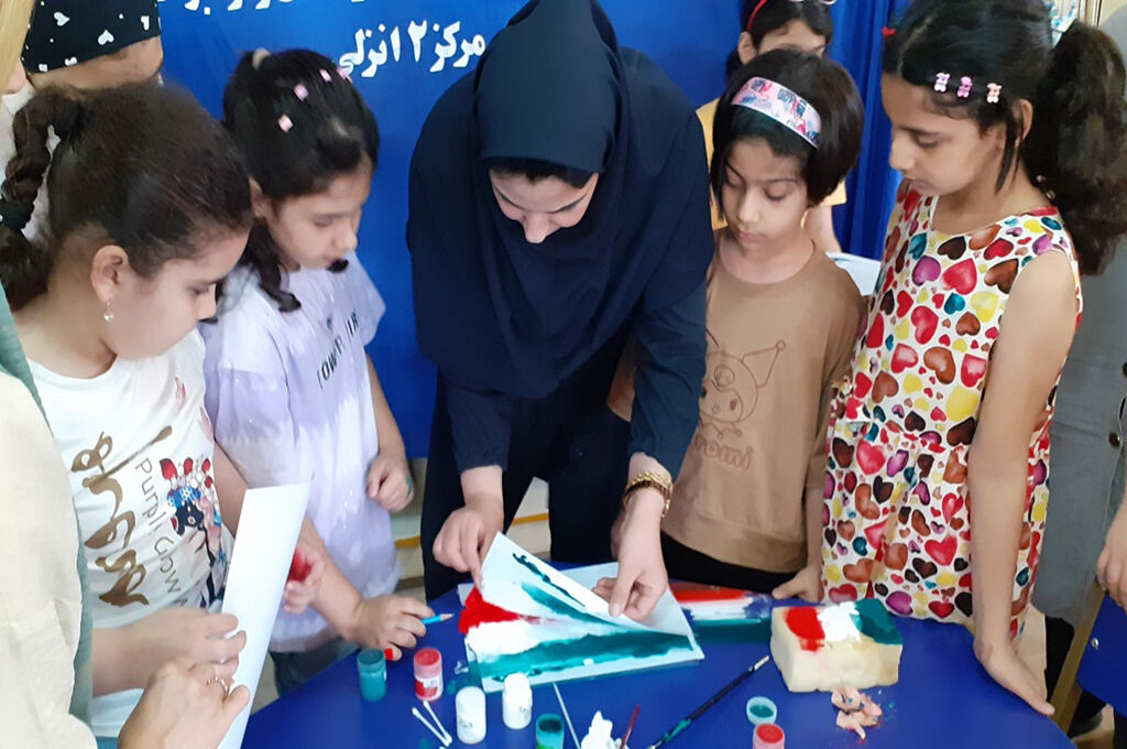 کارگاه مادر و کودک با عطر میهندوستی و رنگ خلاقیتورزی