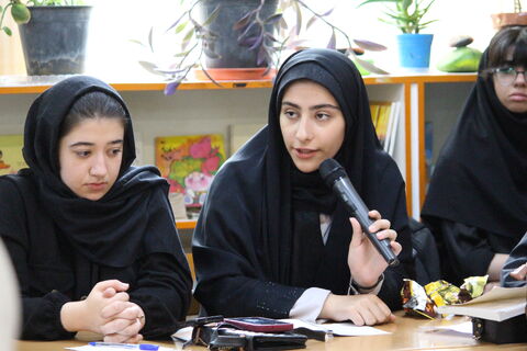 نشست نقد و بررسی رمان« شمشیر نقره ای» به مناسبت روز ملی ادبیات کودک و نوجوان
