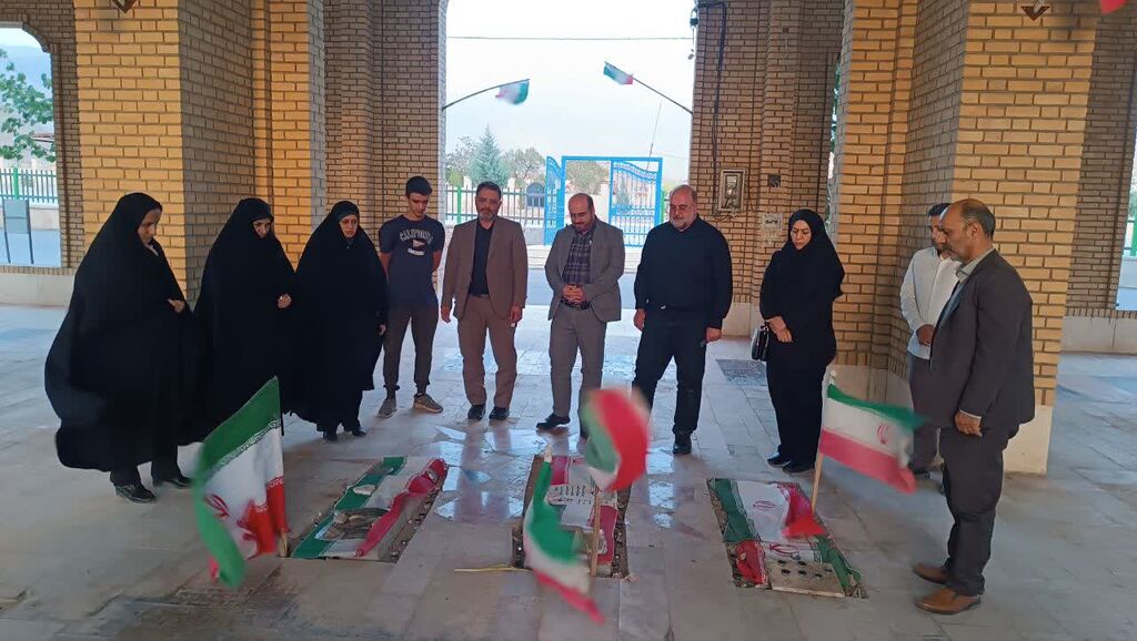 تجلیل از آیما زینلی عضو شهید کانون در تفرش