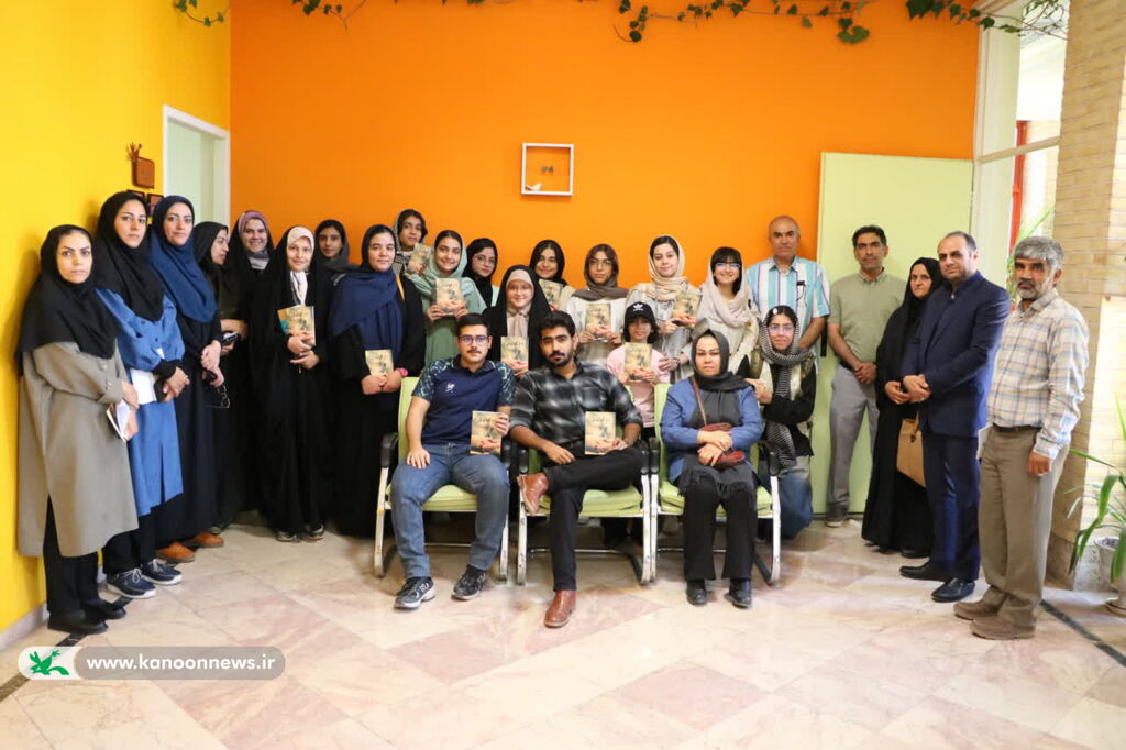 چهاردهمین انجمن شعر و داستان نوجوانان کرمان با محور مقاومت برگزار شد