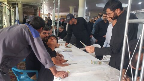 میز خدمت کانون در نماز جمعه