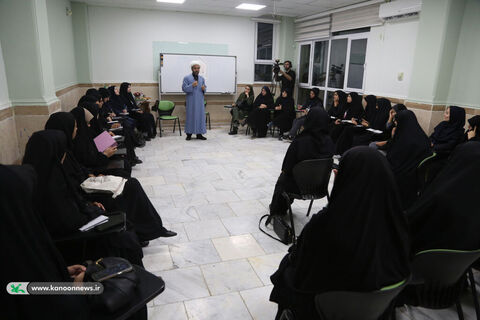 برگزاری کارگاه‌های آموزشی در مرکز تربیت مربی کودک و نوجوان کانون