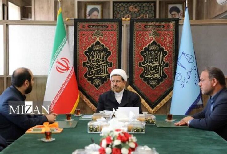 جلسه با رئیس دادگستری دیدار مدیر کل کانون استان با رئیس کل دادگستری خراسان رضوی