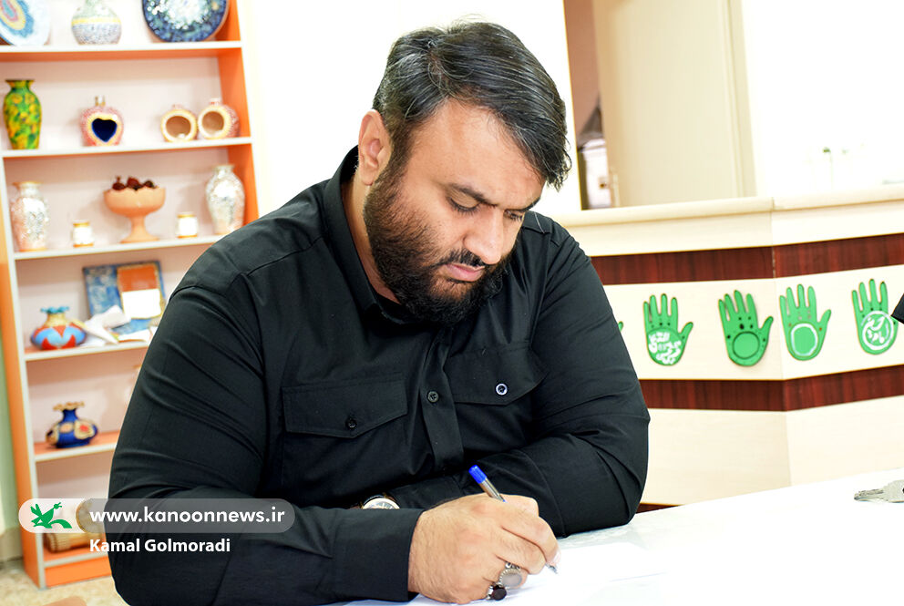 حضور مدیرکل کانون پرورش فکری لرستان در مرکز شماره ۲ خرم‌آباد