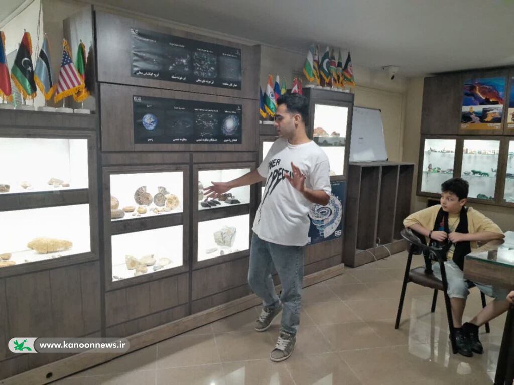 بازدید علمی اعضای مراکز کانون گرگان از موزه سنگ