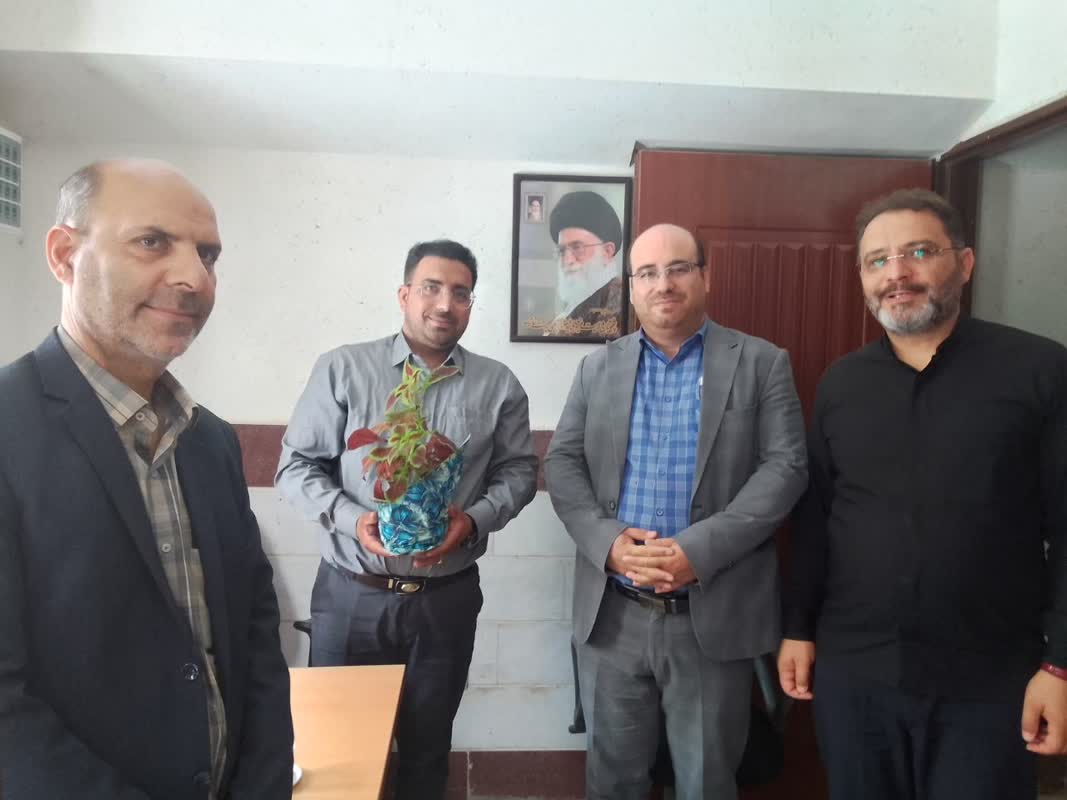 آیین تجلیل از کارکنان حوزه حراست و کارشناس فناوری اطلاعات کانون استان مرکزی
