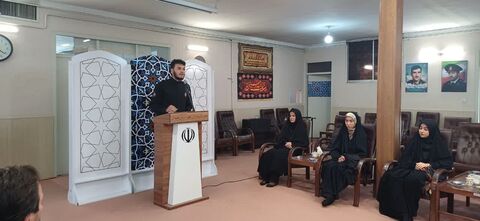 شعرخوانی شاعران نوجوان کانون در حضور نماینده ولی فقیه در استان همدان
