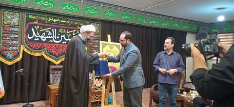 شعرخوانی شاعران نوجوان کانون در حضور نماینده ولی فقیه در استان همدان