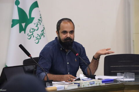 نشست ادبی