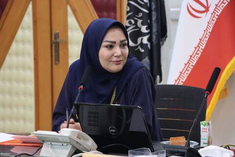 نشست ادبی