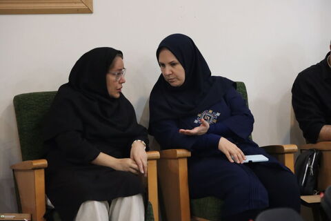 نشست ادبی