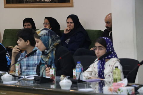 نشست ادبی
