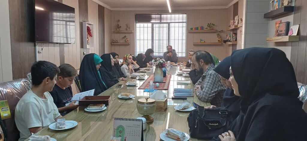 دیدار کانونیاران با سرپرست کانون همدان