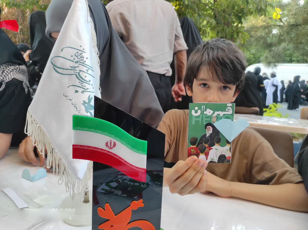 غرفه کودک و نوجوان؛ روایت عشق و معرفت عاشورایی از زبان نسل آینده