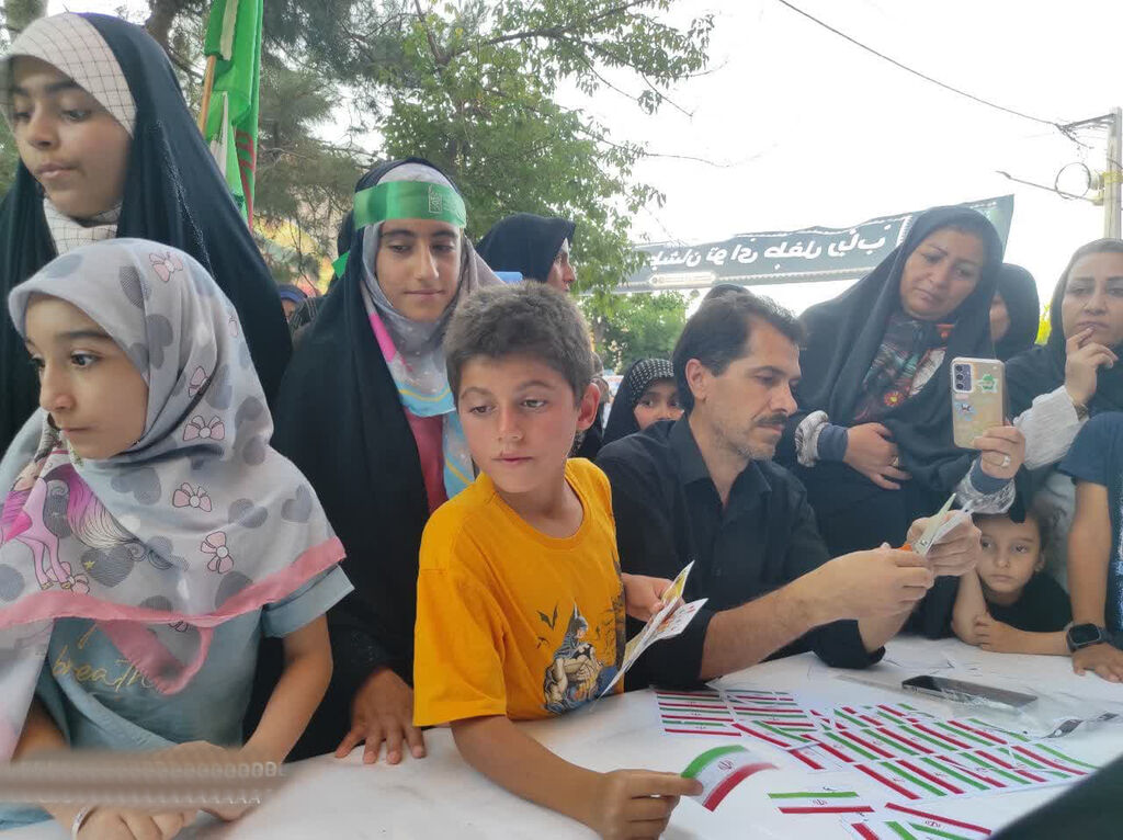 غرفه کودک و نوجوان؛ روایت عشق و معرفت عاشورایی از زبان نسل آینده