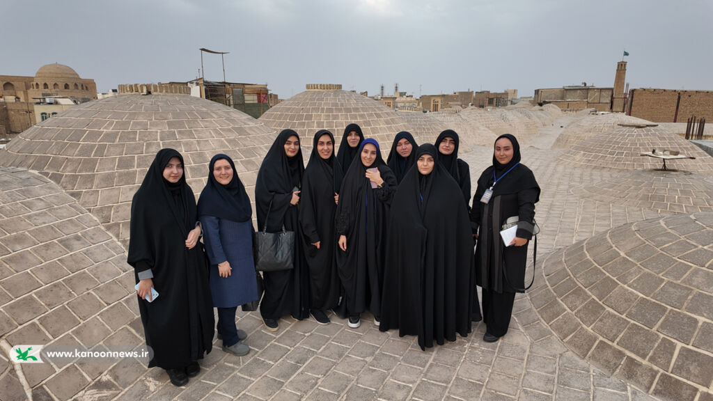 بازدید مربیان مرکز تربیت مربی کودک و نوجوان کانون از بازار کهنه در قم