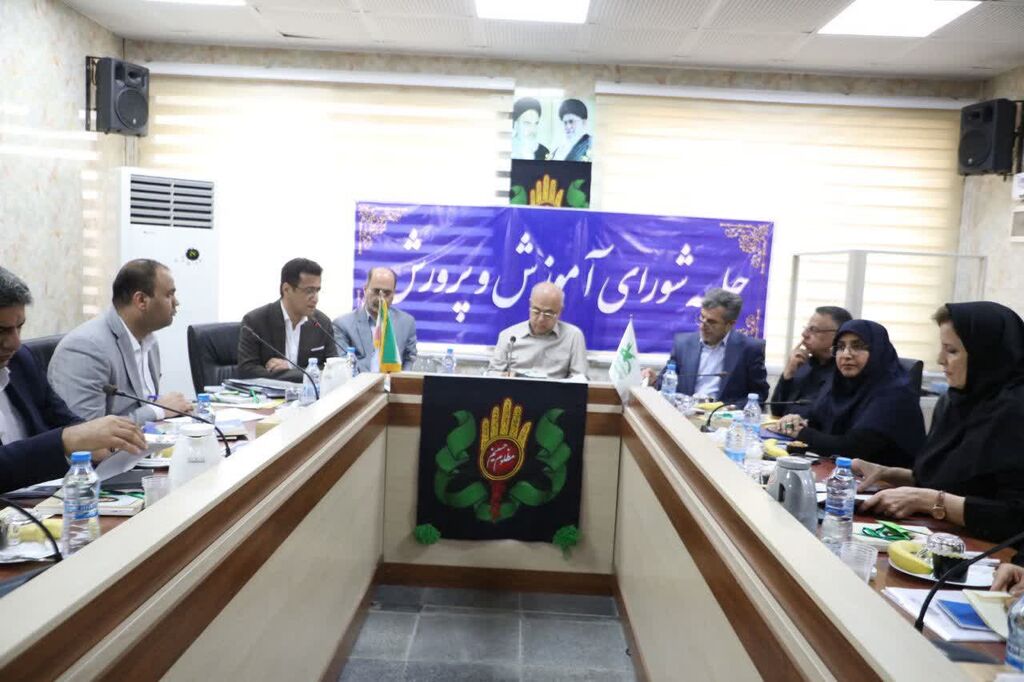 من استاندارم! معین و حامی کانون پرورش فکری در هرمزگان