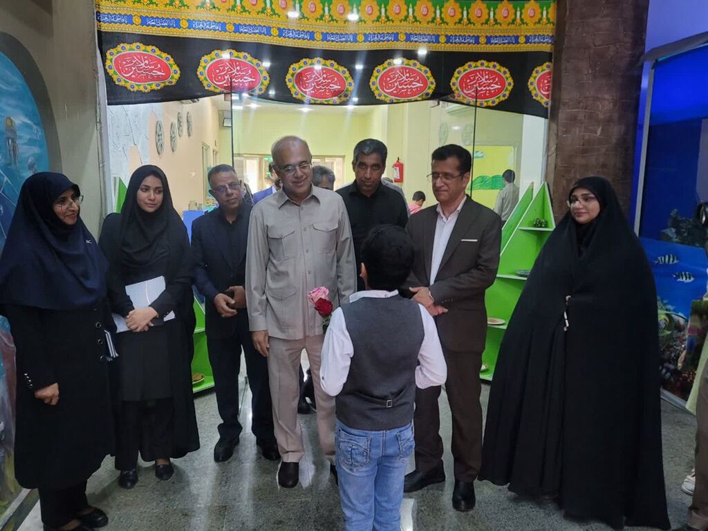 من استاندارم! معین و حامی کانون پرورش فکری در هرمزگان