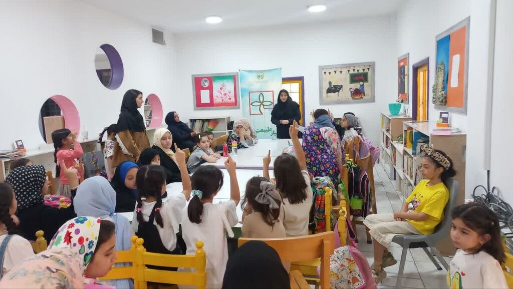 مسابقه عکاسی «یک قاب سبز» با حضور همیاران طبیعت در مرکز شماره 5 مشهد