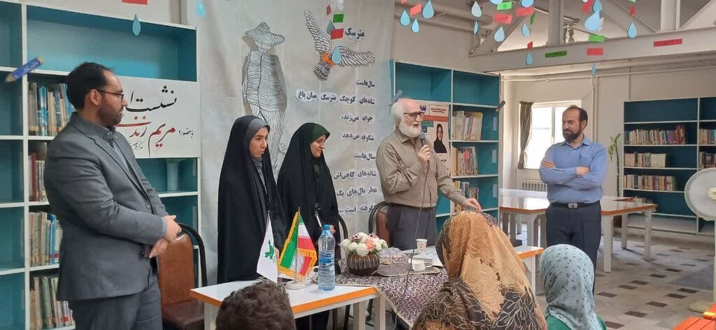 برگزاری ویژه برنامه "لبخند ادبیات به کودک و نوجوان" در مراکز کانون همدان