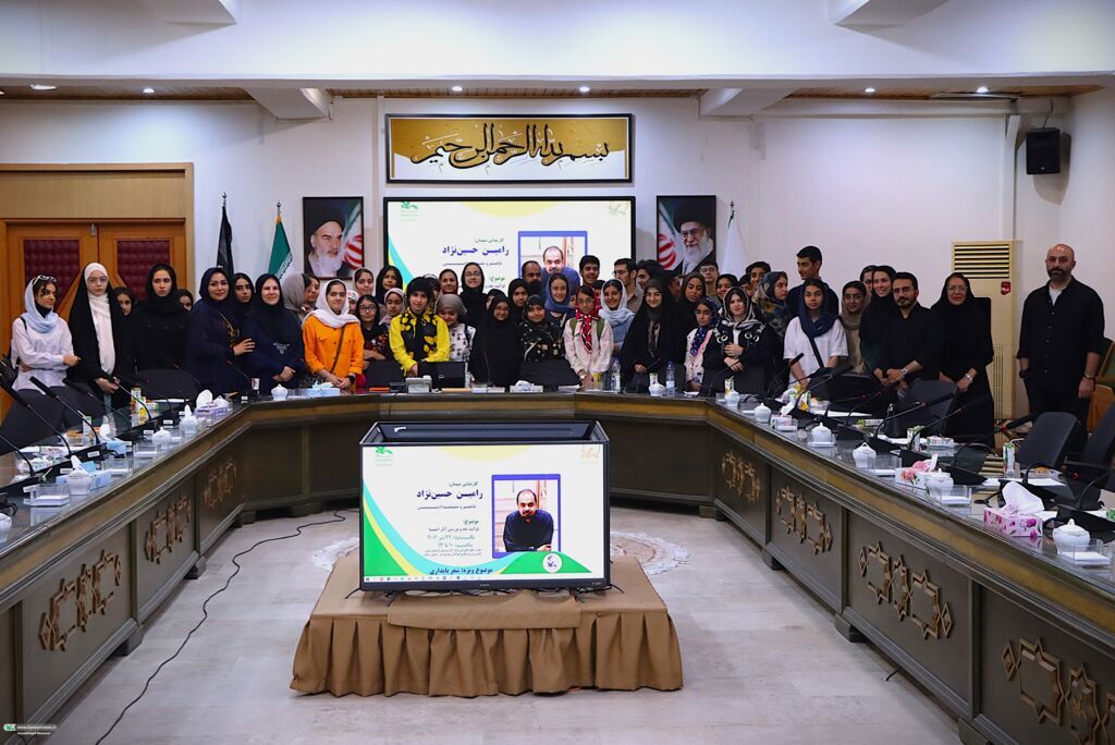 نشست ادبی انجمن شاعران نوجوان استان تهران