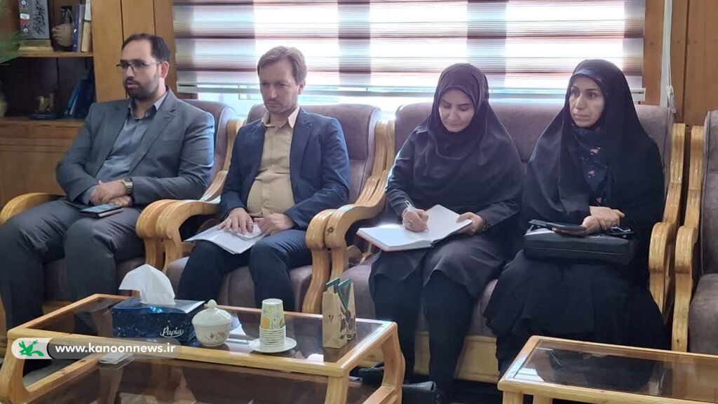 سرپرست کانون با فرماندار همدان دیدار کرد