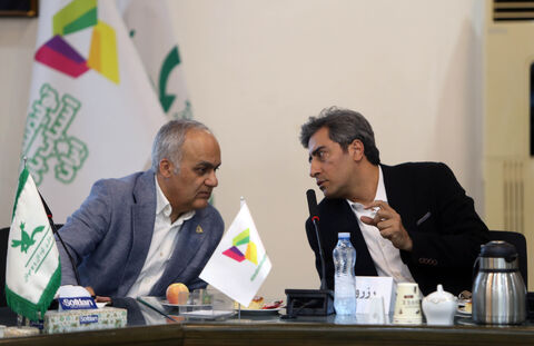نشست هم‌اندیشی تولیدکنندگان و فعالان صنعت اسباب‌بازی