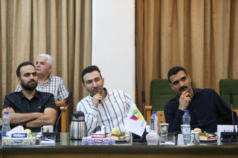 نشست هم‌اندیشی تولیدکنندگان و فعالان صنعت اسباب‌بازی