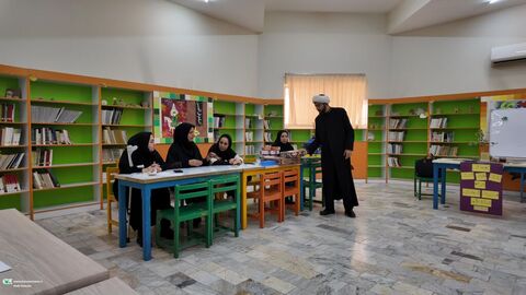 دوره بازی های فکری برای مربیان مراکز فرهنگی هنری کانون استان قم