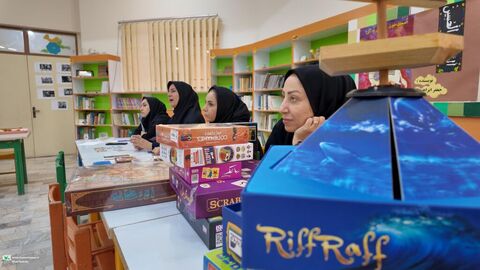 دوره بازی های فکری برای مربیان مراکز فرهنگی هنری کانون استان قم