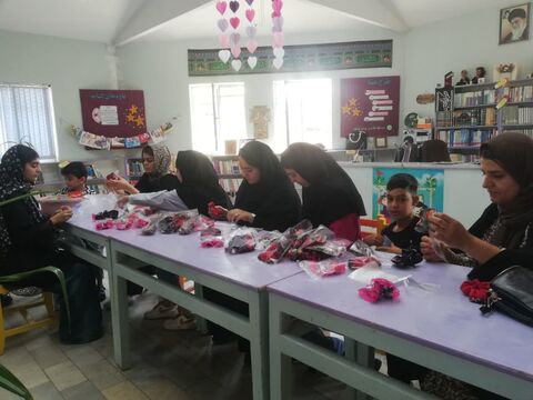 گزارش تصویری/ دست‌سازه‌های اربعین مراکز فرهنگی- هنری کانون همدان