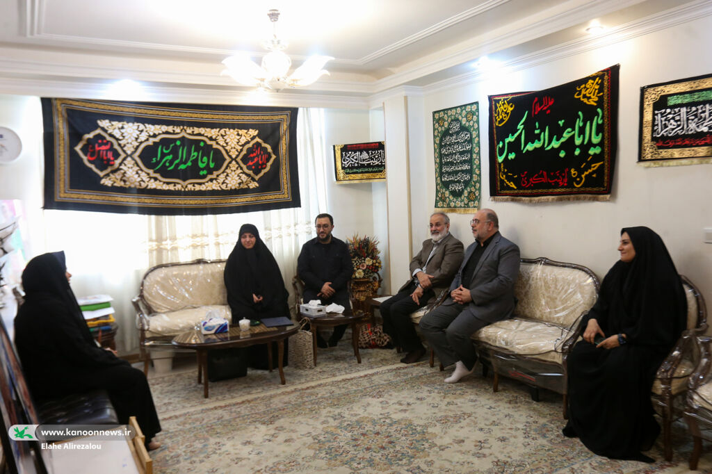 حضور مدیرعامل کانون در منزل شهید سه سالهی حملات رژیم صهیونیستی