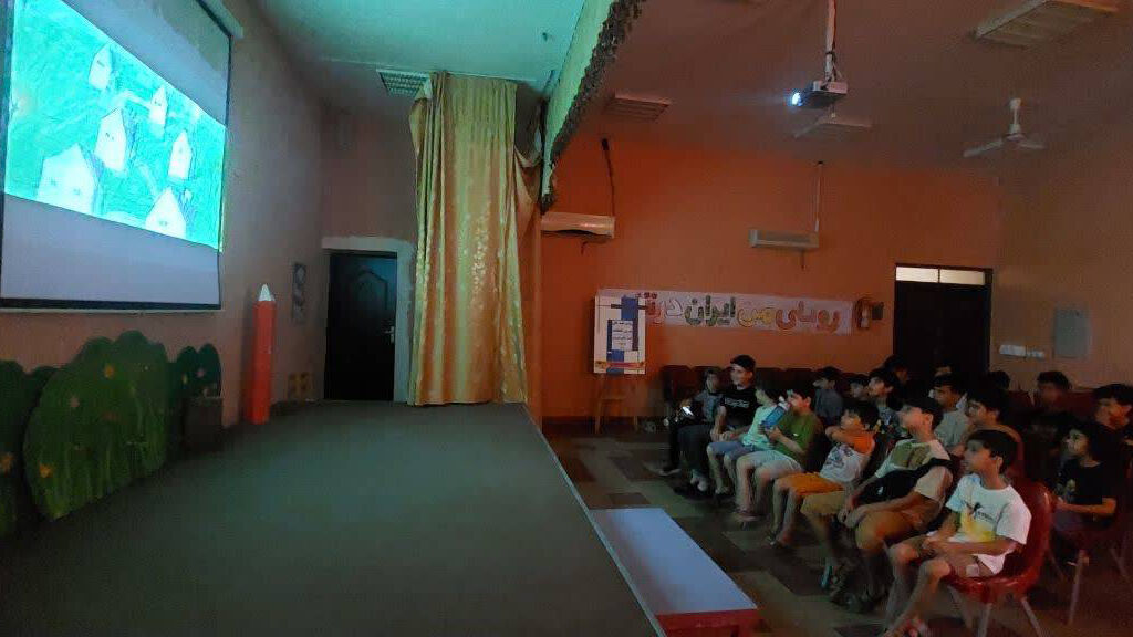 تابستان شاد و خلاق در کانون؛ از نمایش فیلم تا دنیای شگفتانگیز پنگوئنها در لنگرود