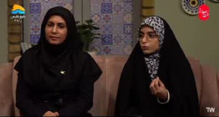 آذر یزدی یکی از پیشگامان بازنویسی ادبیات کهن برای کودکان و نوجوانان است