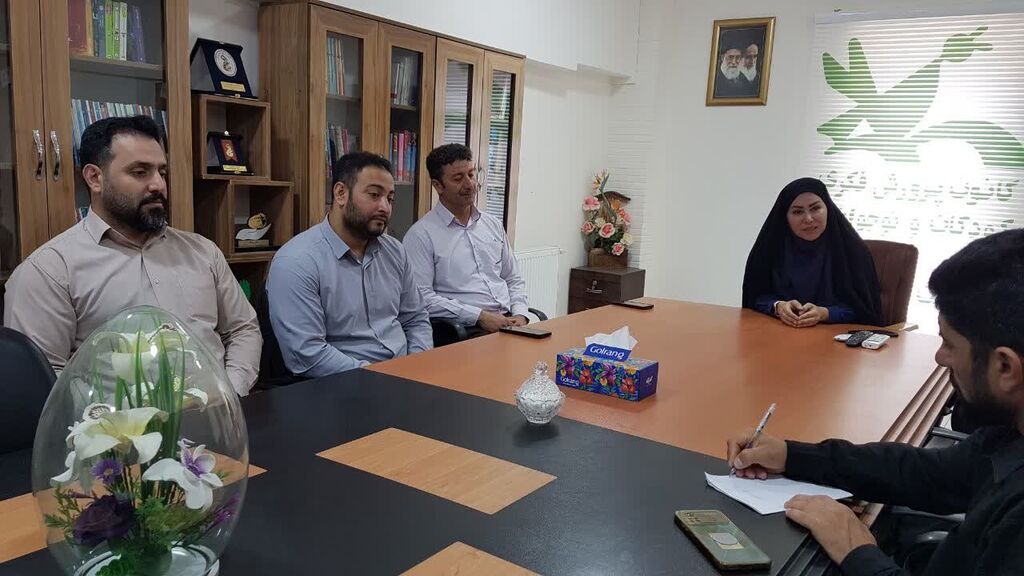 نشست کانون کرمانشاه با رابط فرهنگی دبیرخانه کانونهای مساجد استان و مدیر کمیته فرهنگی بیلوار