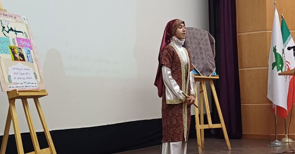 باشگاه ادبی سیمرغ کانون همدان افتتاح شد