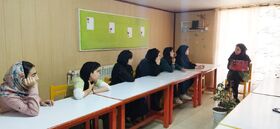 نشست ادبی نوجوانان کانون نقده برگزار شد
